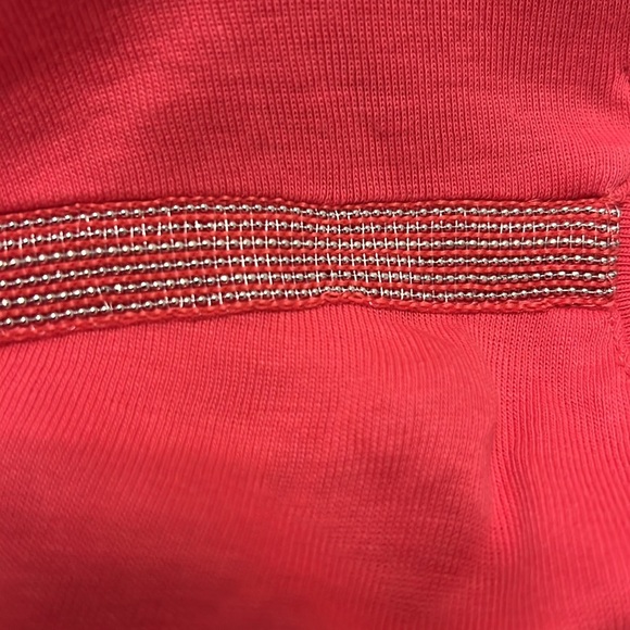 Chico’s size 2 short cuffed sleeve pink tunic with a beading design on shoulders - Picture 5 of 5